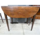 Georgian mahogany drop side table with single drawer