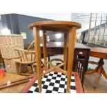 Teak folding circular lamp table