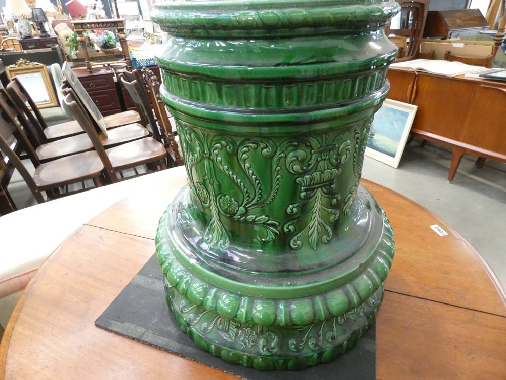 Green majolica jardinier base