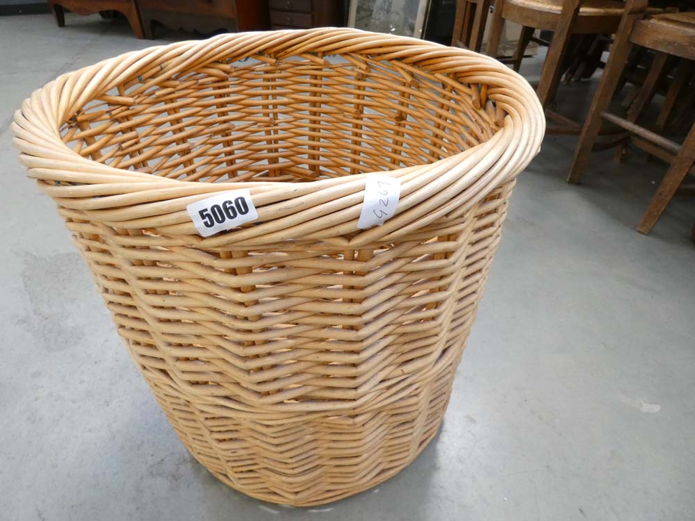 2 wicker baskets - Image 2 of 3