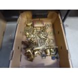 Box cont. quantity of horse brasses, ornamental brass animals, brass flintlock, trinket box etc.