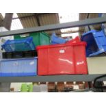 (2434) Quantity of linbins and other plastic boxes
