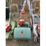 (1129) Suffolk Punch petrol engine cylinder lawn mower