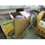 (1086) Bay containing boxed and unboxed Verve and Hozelock hand pump sprayers