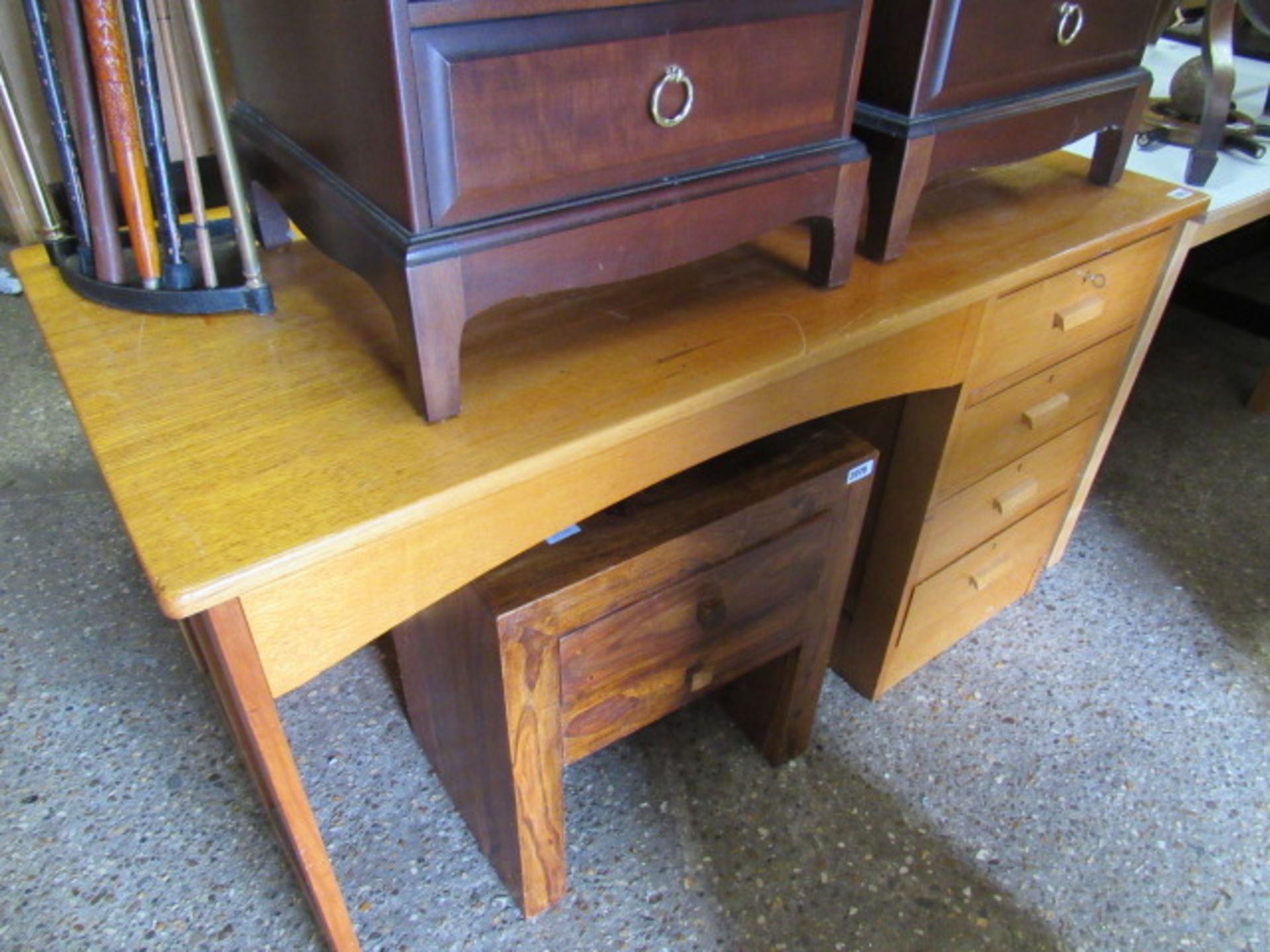 Mid century teak and oak 4 drawer kneehole desk