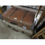 2 vintage suitcases