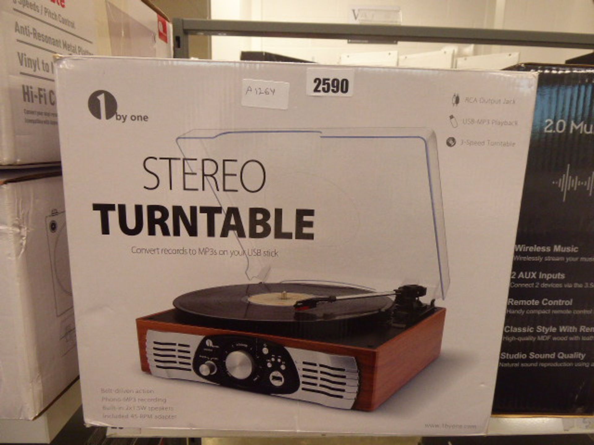 One by one stereo turntable in box