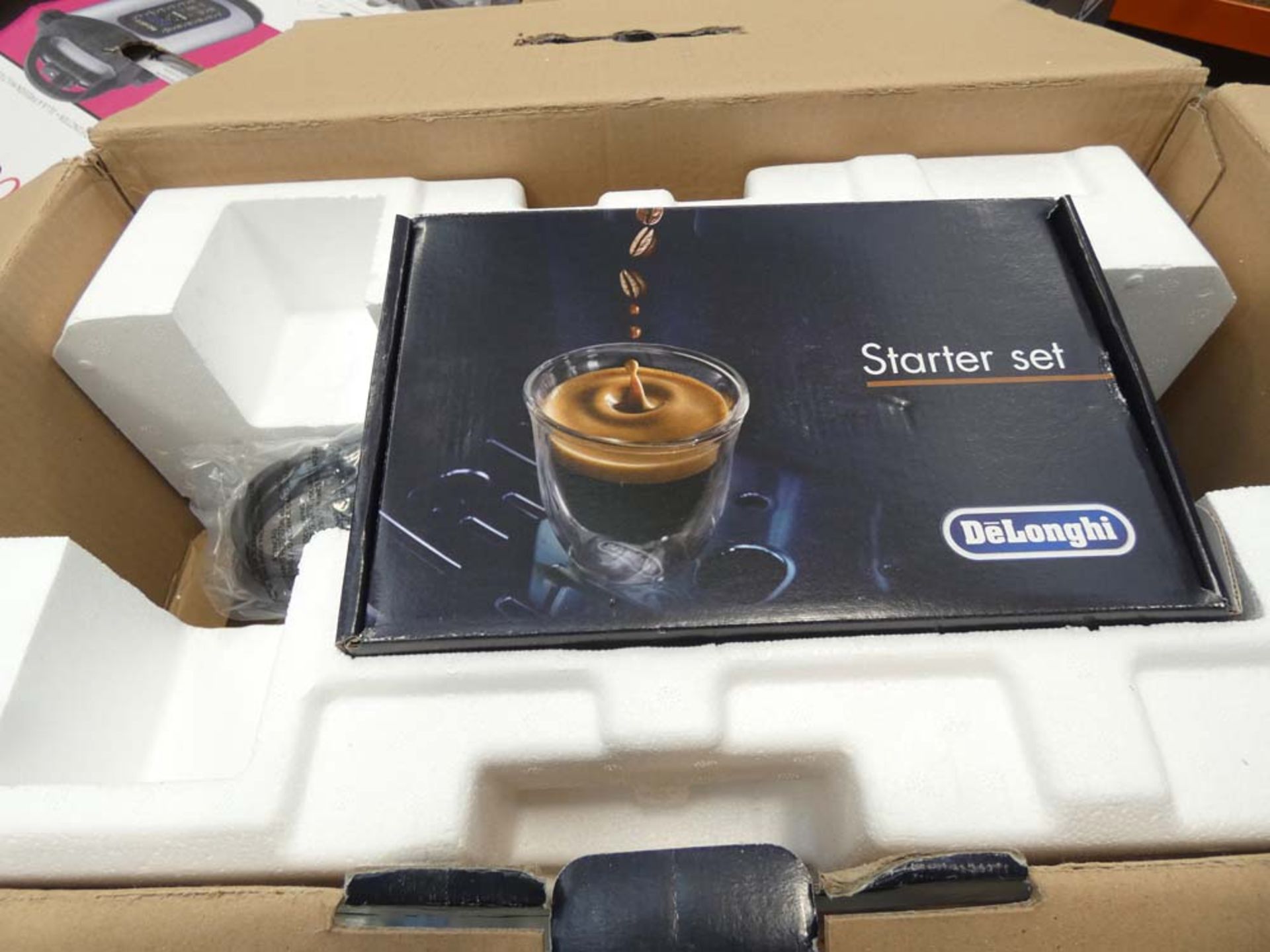 (TN75) Boxed Delonghi Plus cappuccino dispenser - Image 3 of 5