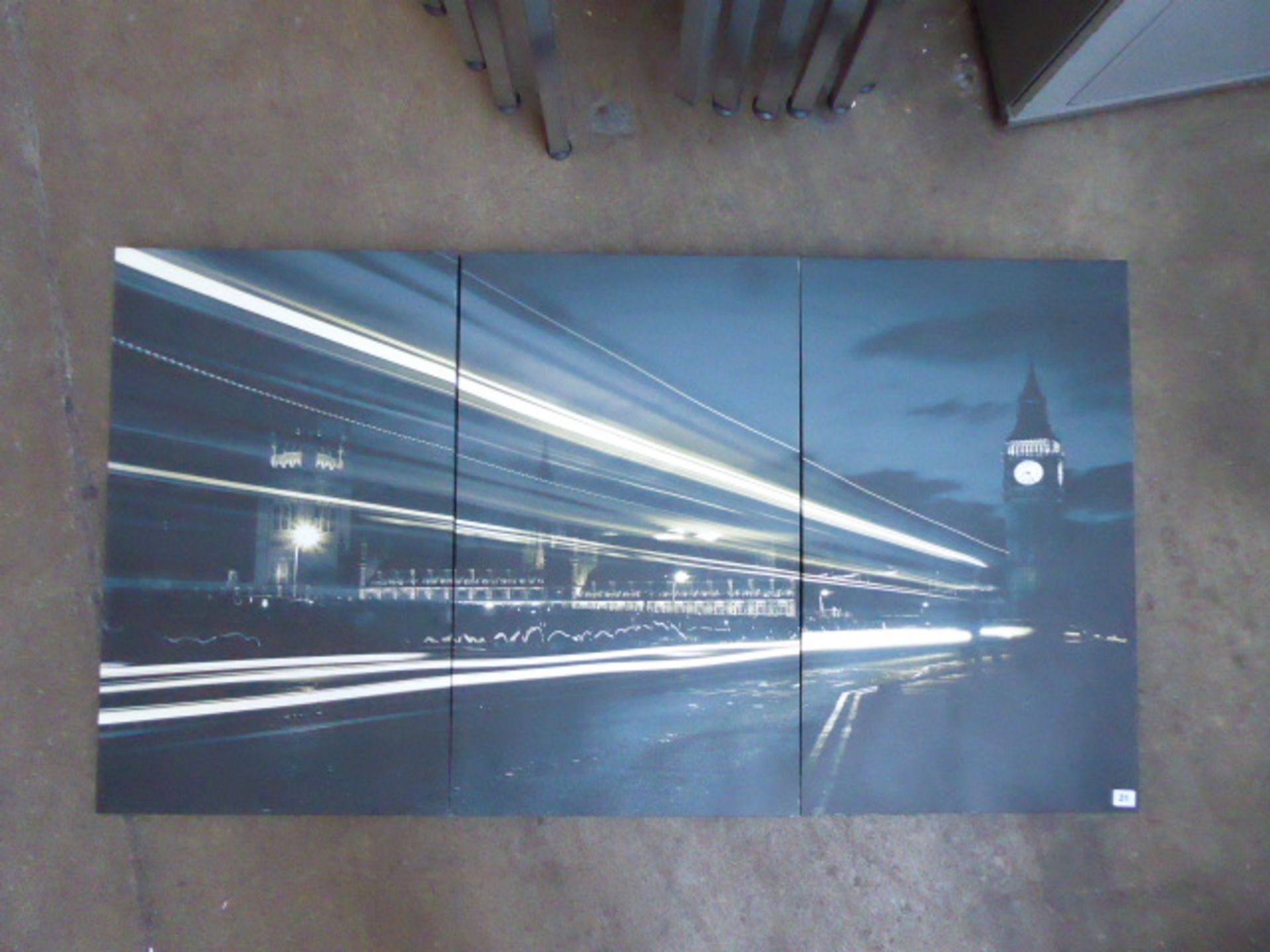 A set of 3 stretch canvas prints of London scenes