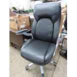 (2248) High back executive style office armchair