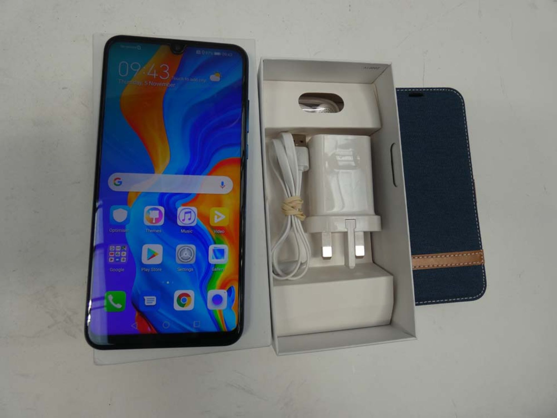 Huawei P30 Lite 128GB smartphone with box, case, charger and earphones