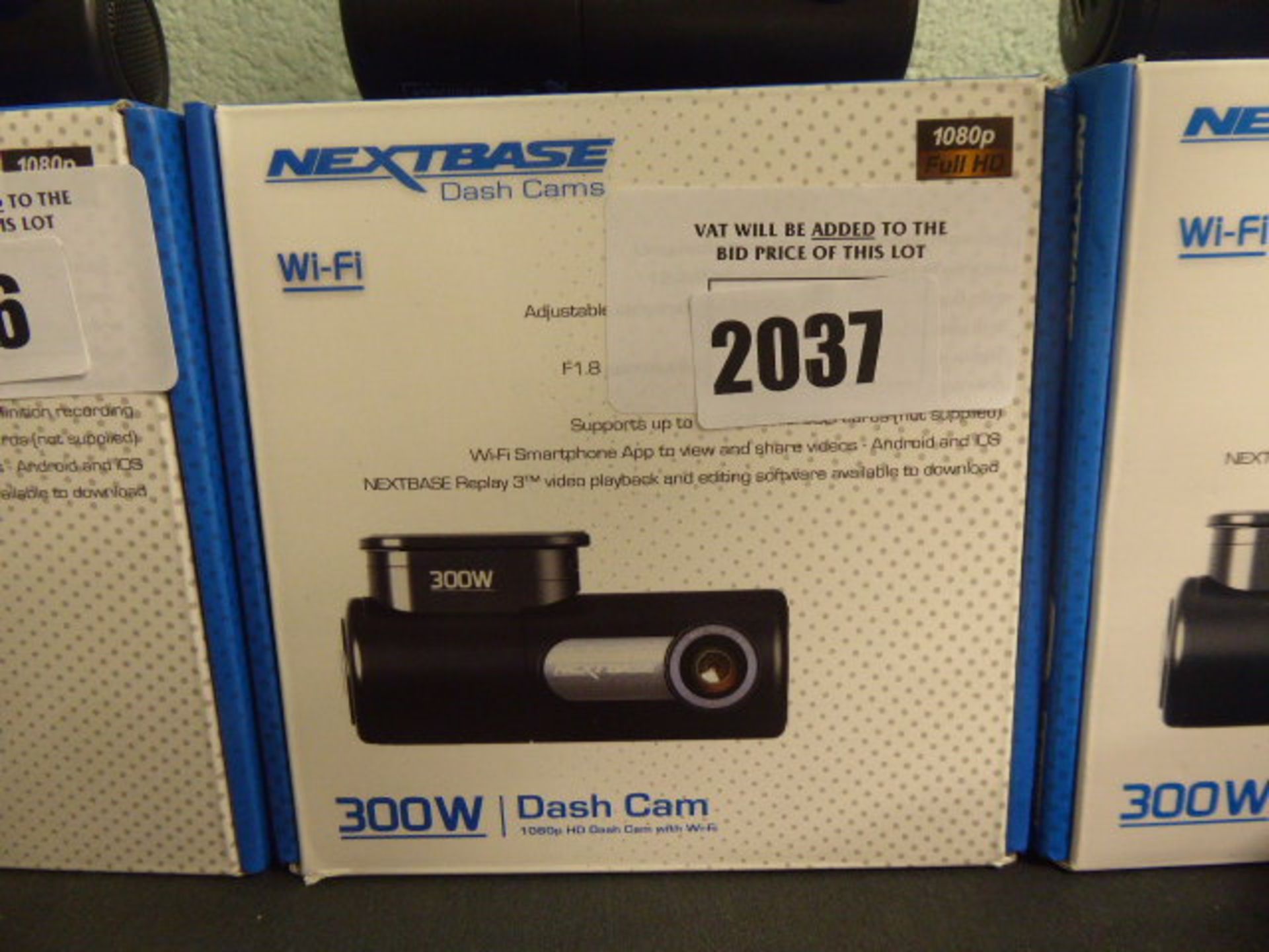 Nextbase wi-fi 300W dashcam with box