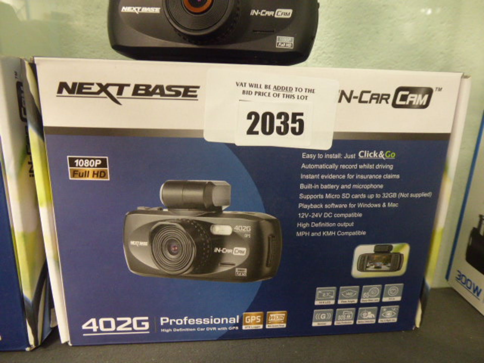 Nextbase 402G in car dashcam with mount and box