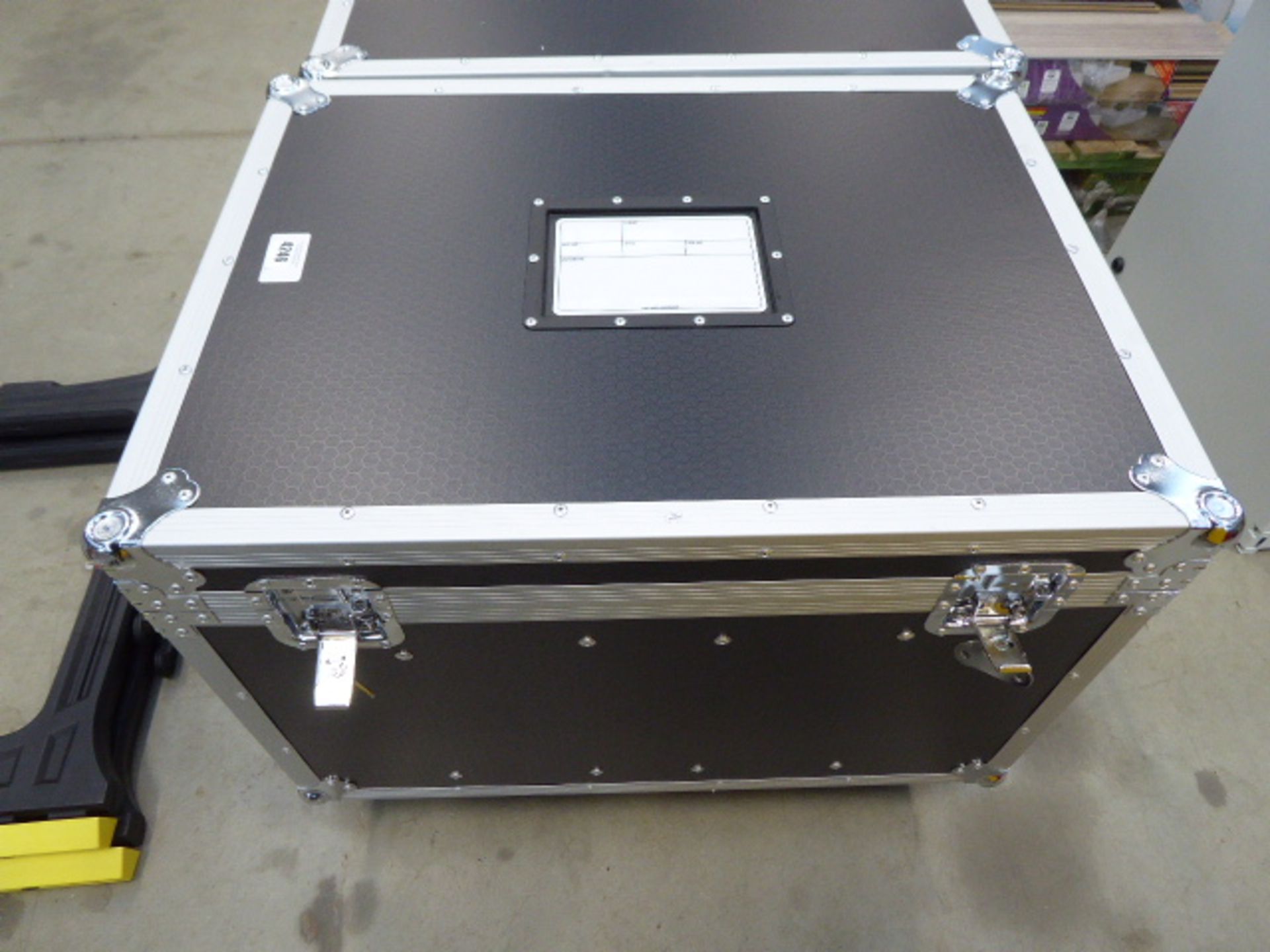 Wheeled flight case