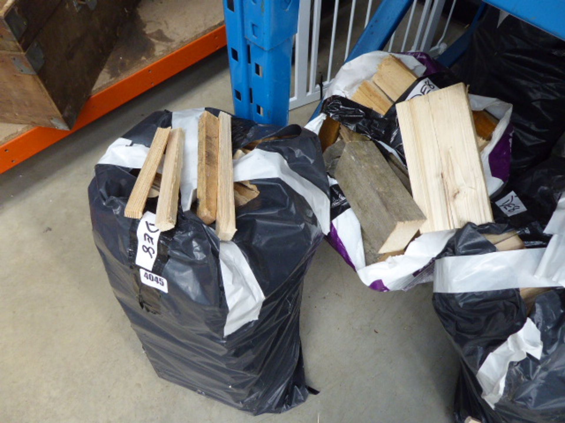 4066 5 bags of wood - Image 2 of 2