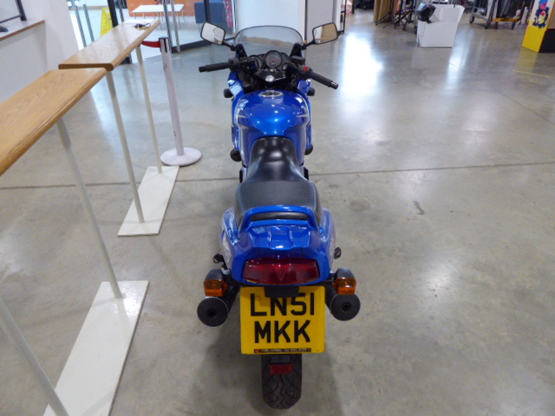 LN51 MKK (2002) Kawasaki GPZ500 Motorcycle, 498cc, petrol, 1344 miles, one owner. The motorcycle has - Image 3 of 7