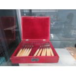 5479 Box containing cutlery set