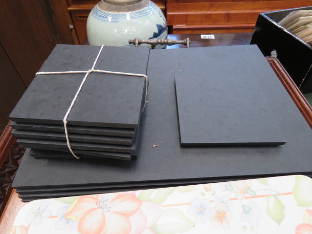 2 wooden serving trays, box with loose cutlery, plus place mats and coasters - Image 4 of 5