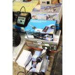 6 various soldering stations