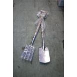 Moulton Mill digging fork with matching Moulton Mill digging spade