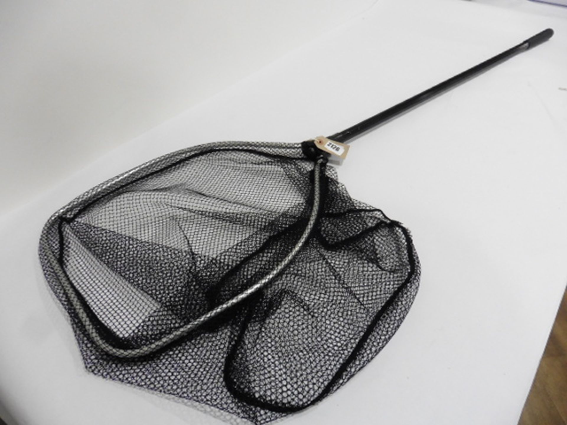 Landing net with telescopic handle