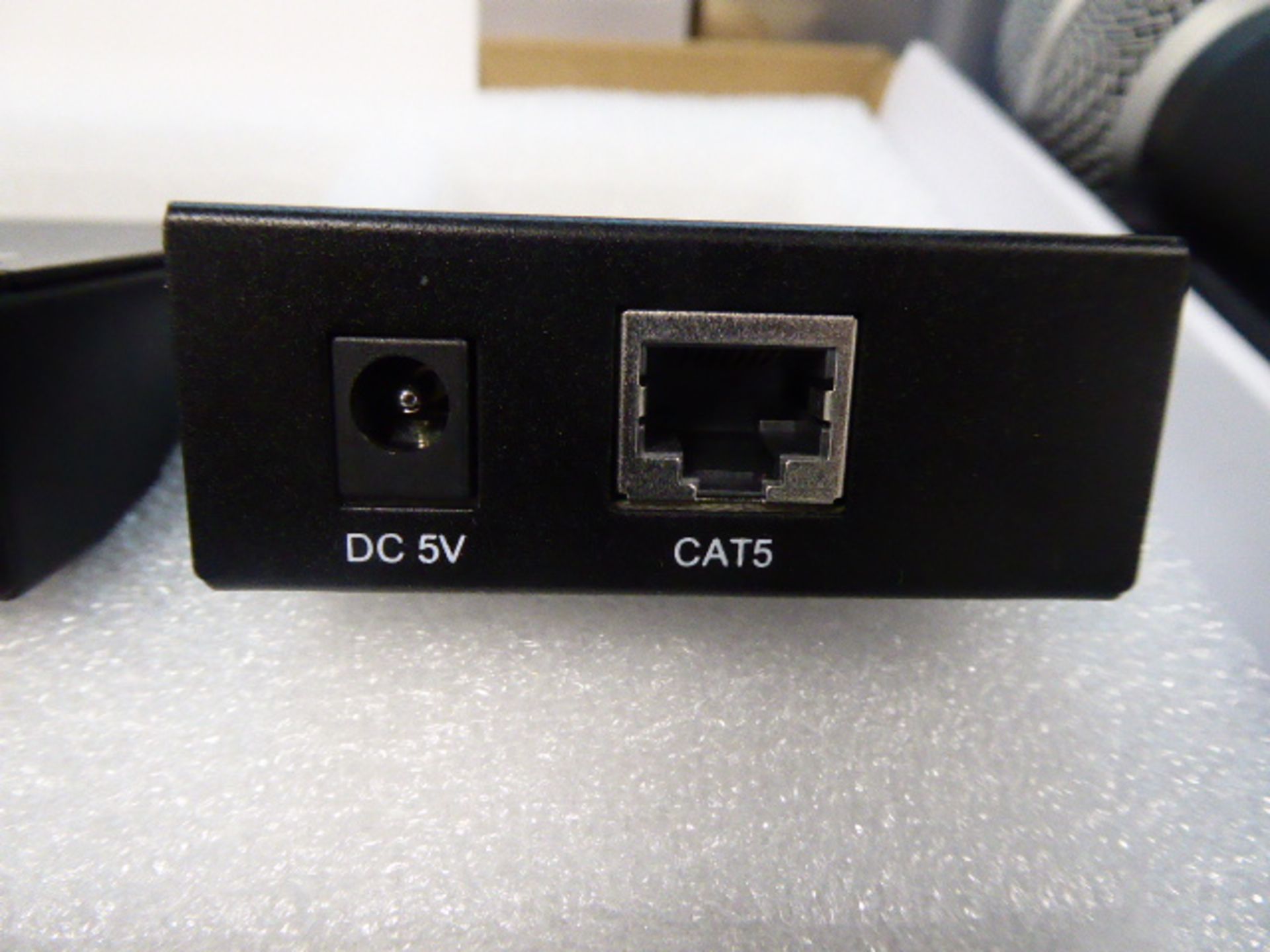 HDMI extender Cat 5E kit with power adapters and box - Image 4 of 4