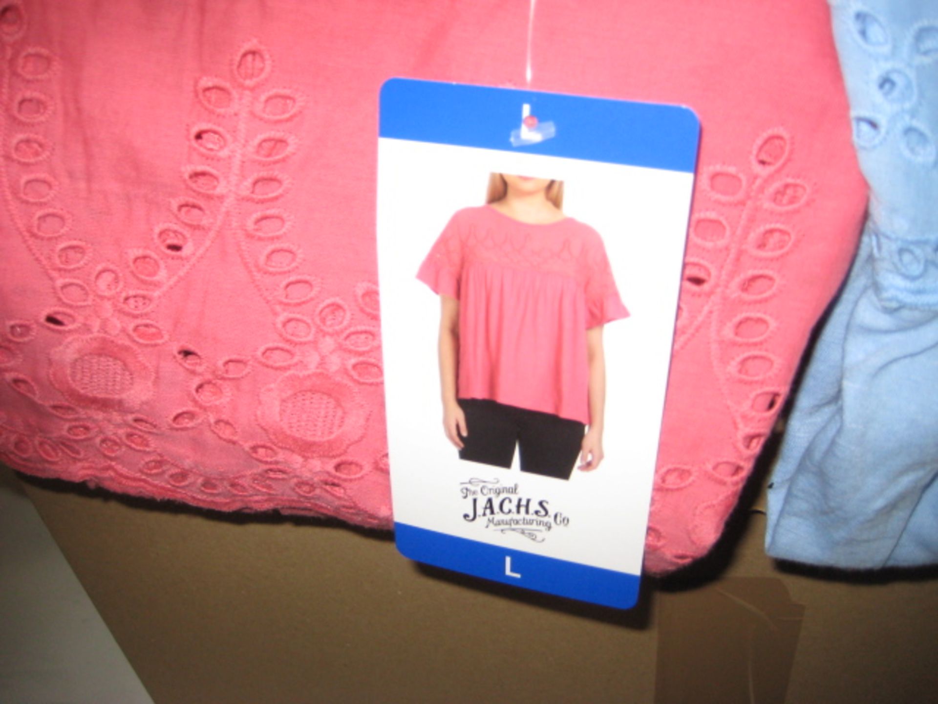 Box of approximately 50 Jack New York pink and light blue cotton blouses sizes M - XL - Image 2 of 3