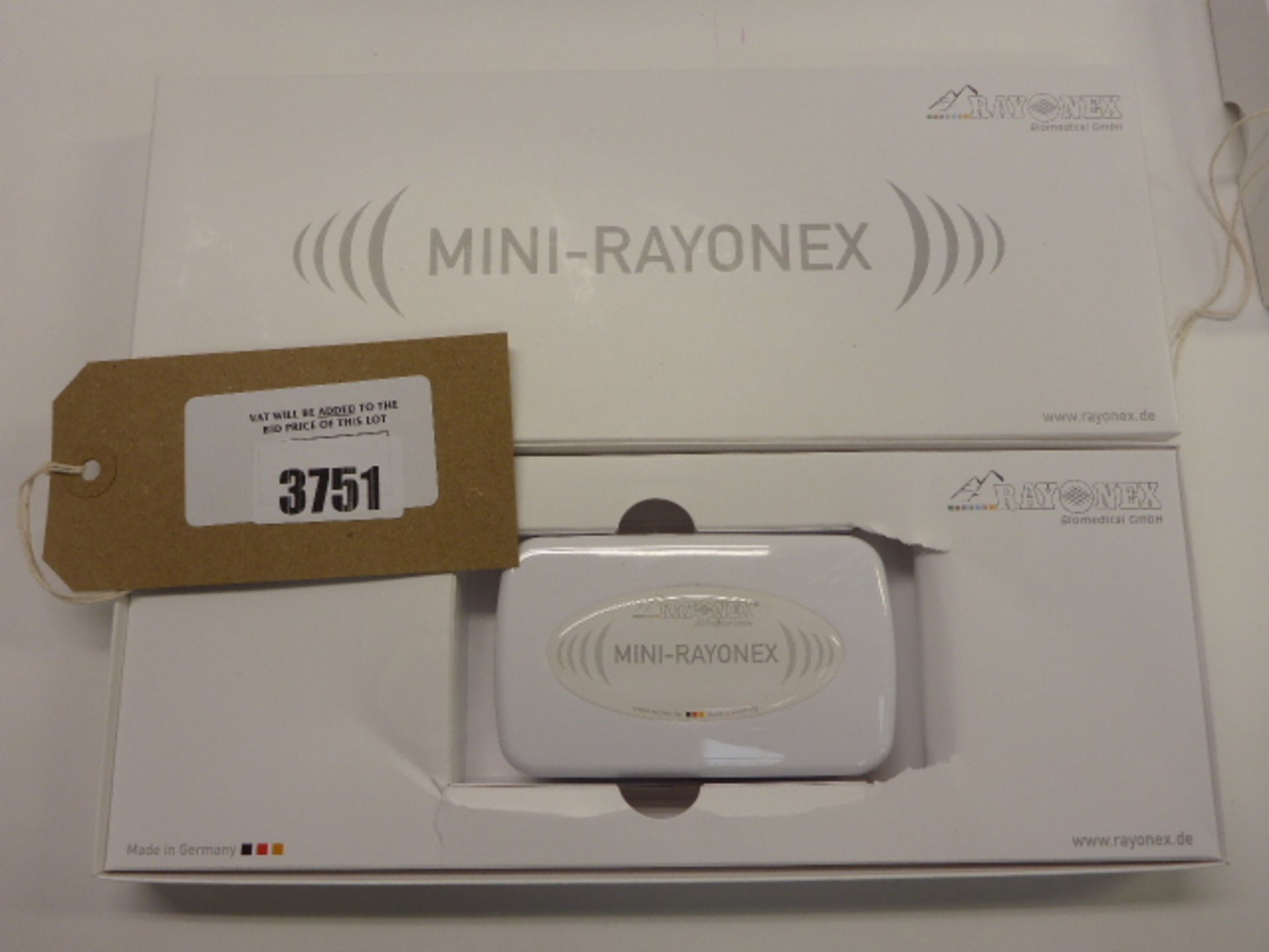 ''MINI-RAYONEX'' harmonise geopathic stress and electro-magnetic pollution in the organism