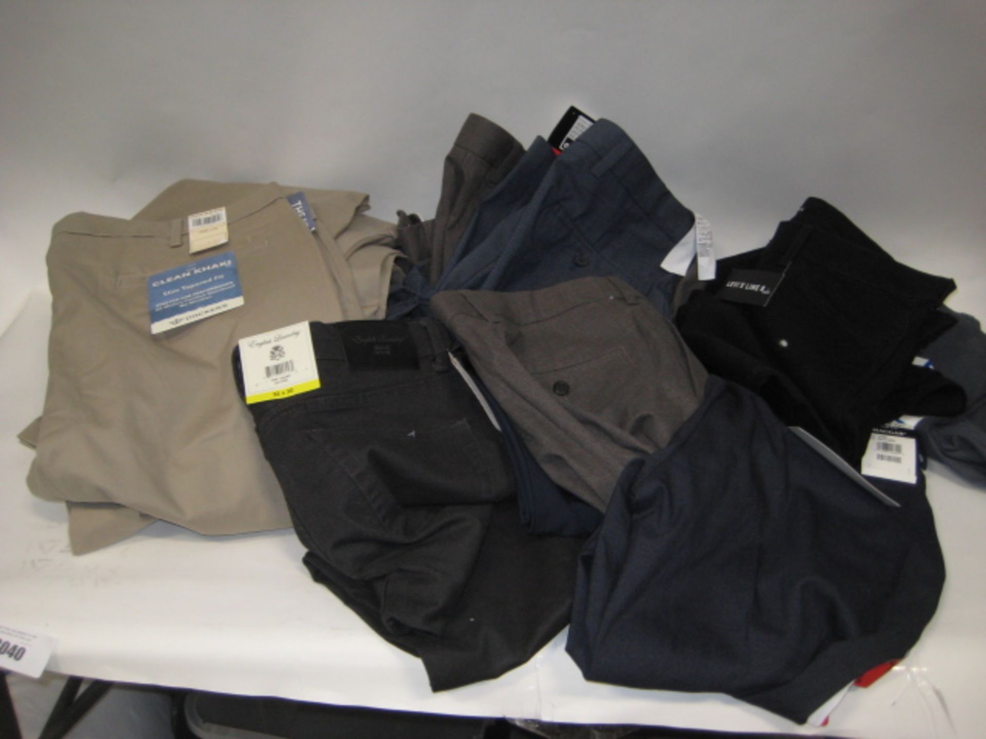 15 pairs of gents trousers and jeans to include Doccers, Hagger, etc - various sizes and colours