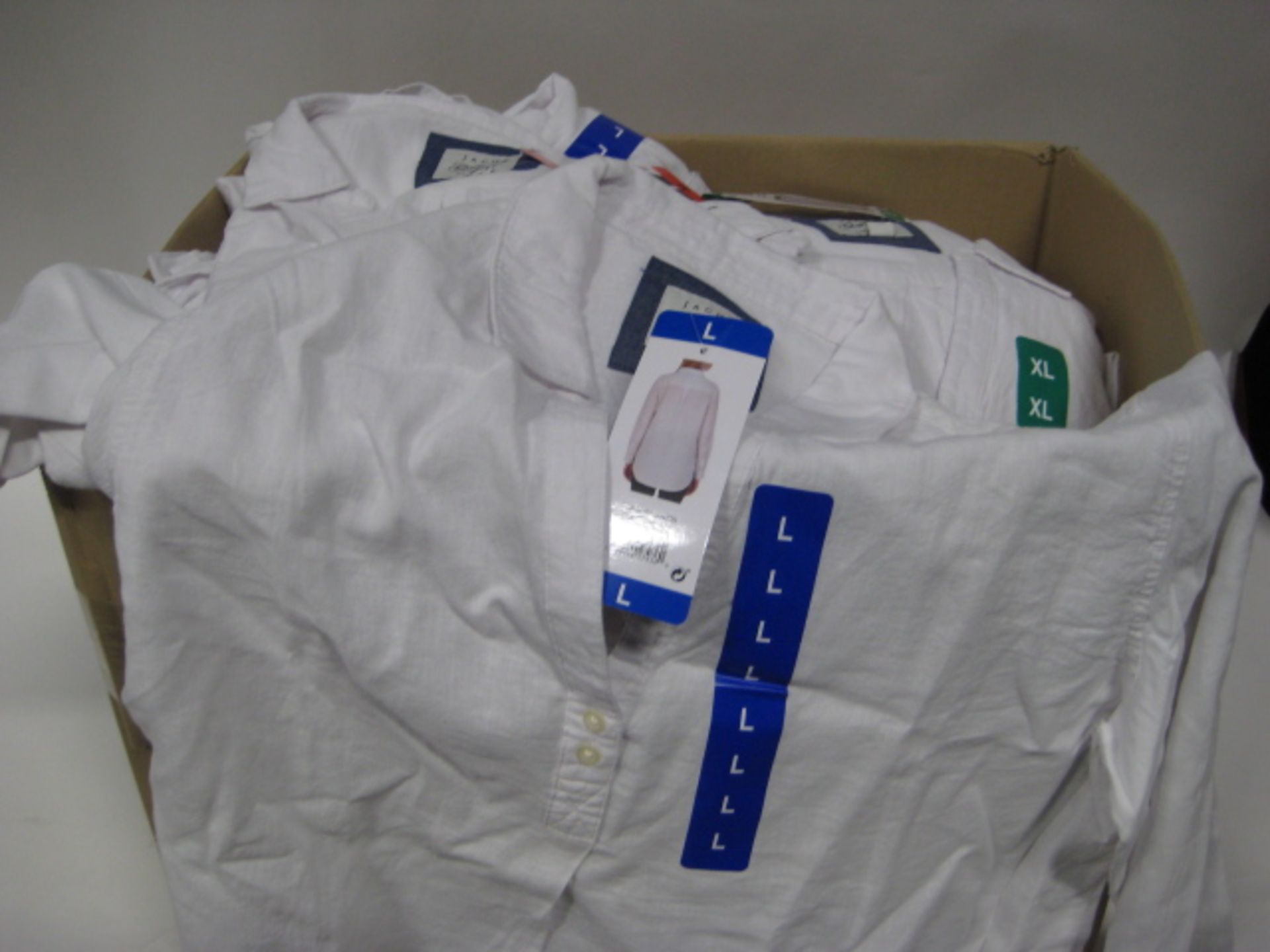 Box of approximately 50 Jack New York ladies blouses in white sizes M - XL - cotton & linen