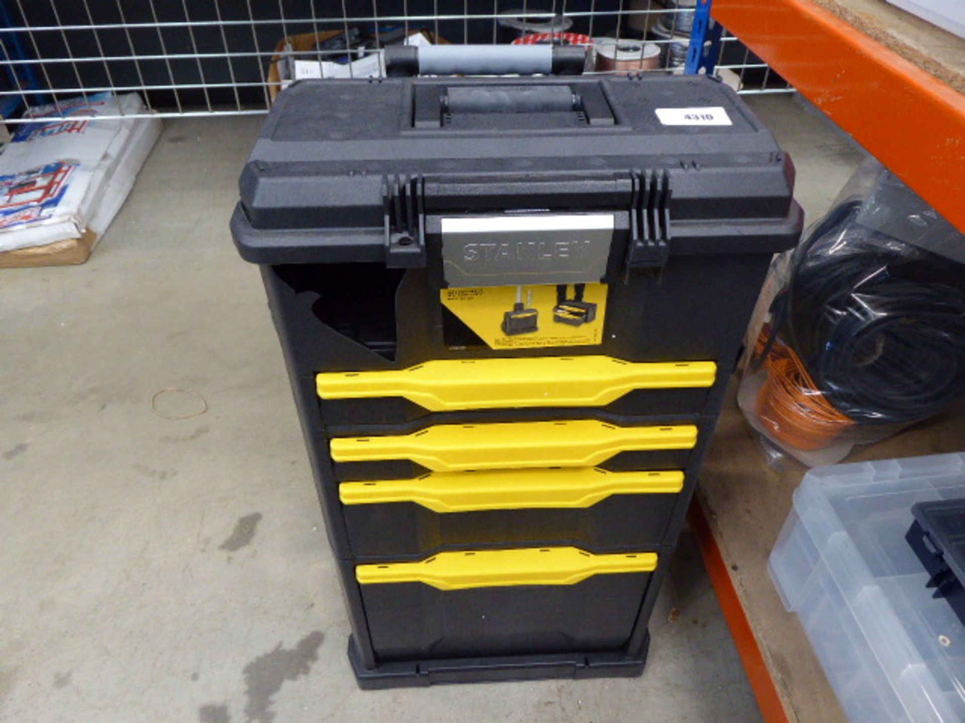 Tool stacking Stanley wheeled toolbox