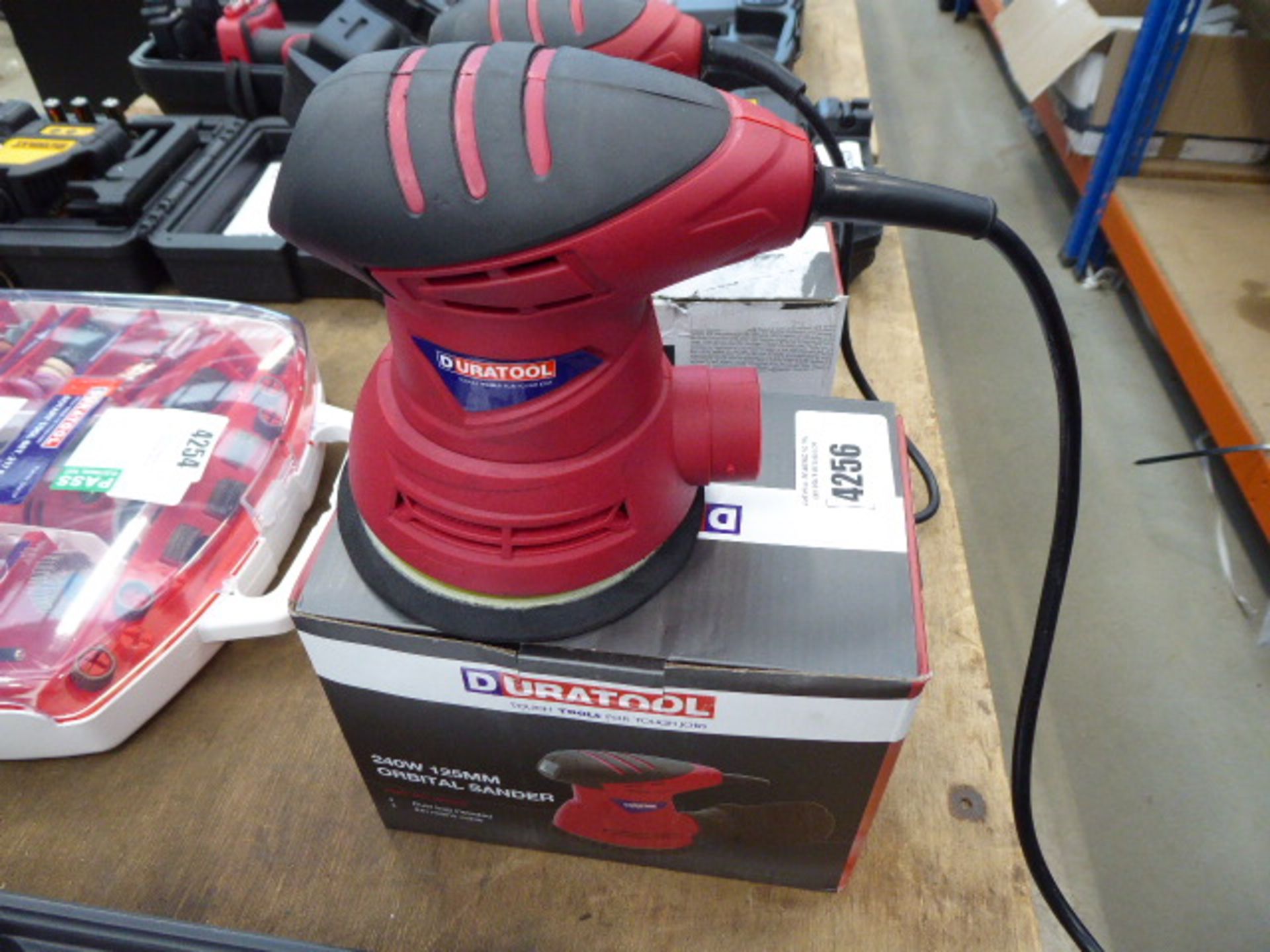 Duratool 125mm orbital sander