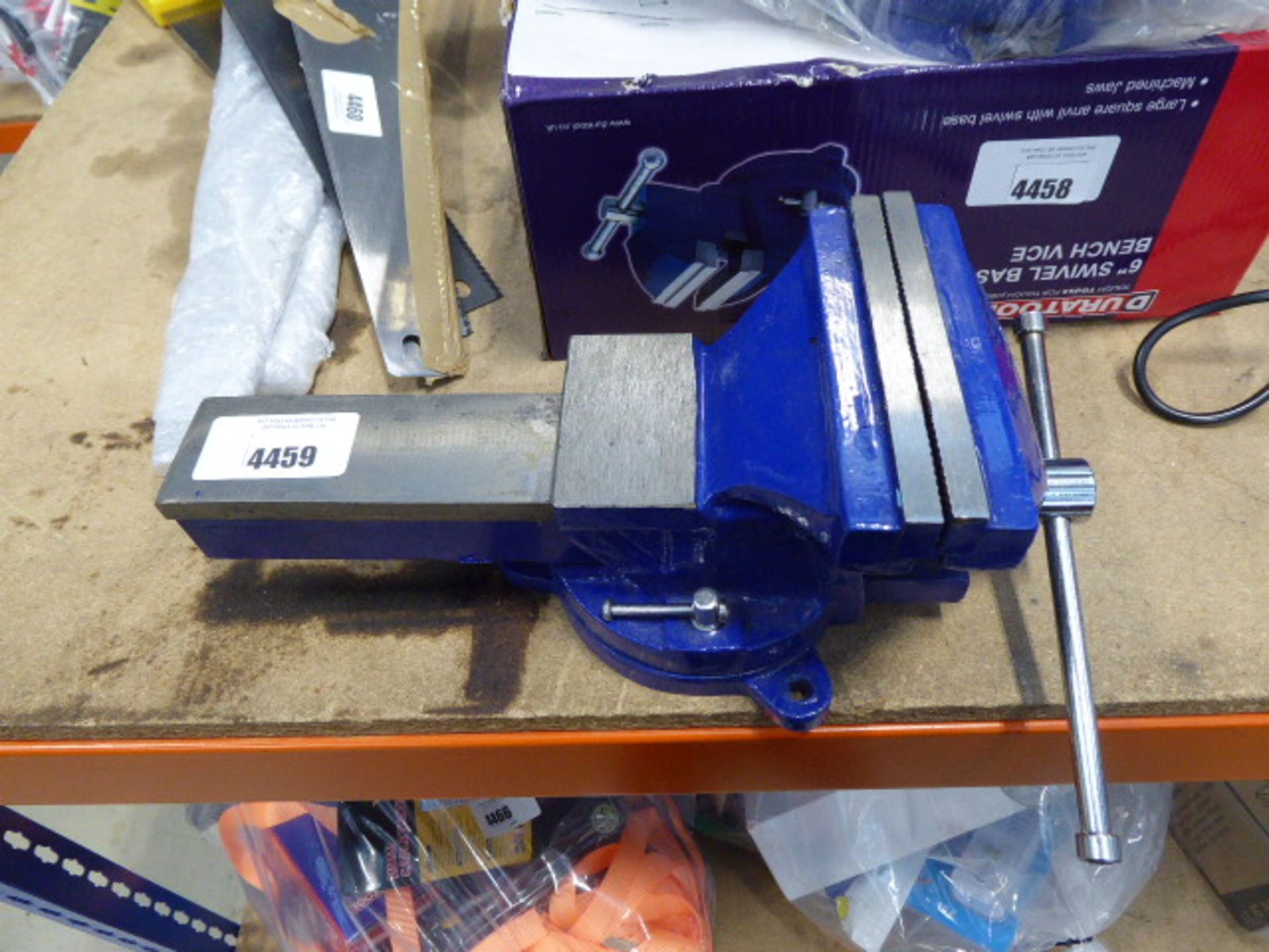 6'' swivel bench vice (no box)