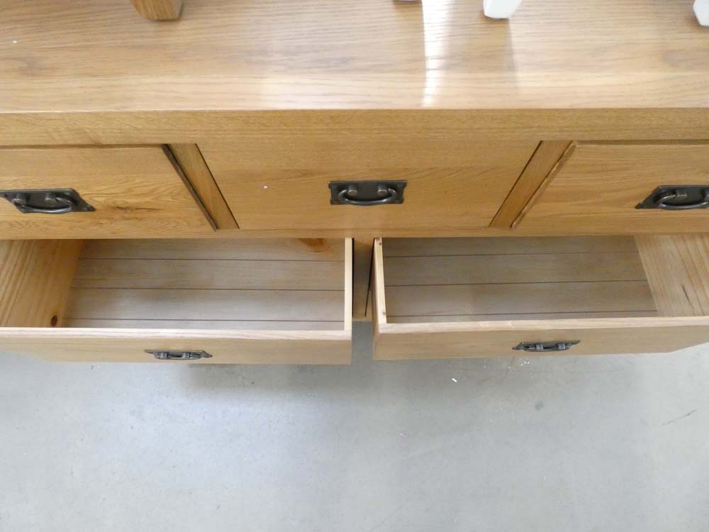 Winchester Oak 3 Over 4 Chest (52) - Image 6 of 7