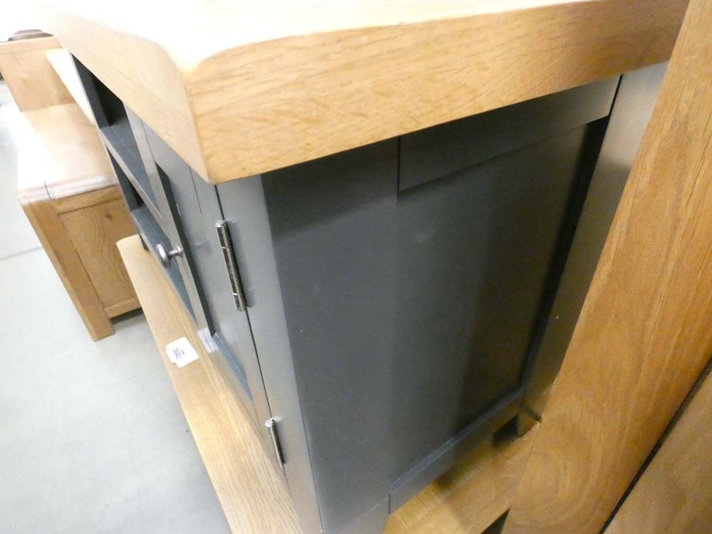 5135 Hampshire Blue Painted Oak Small TV Unit (13) - Image 3 of 4