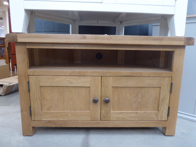 5018 Winchester Oak Corner TV Unit (8)