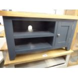 5135 Hampshire Blue Painted Oak Small TV Unit (13)