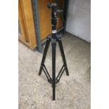 Universal tripod