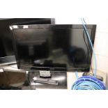 (7) Toshiba 32'' LCD TV with stand and remote