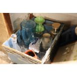 Crate of mixed glassware incl. jugs and vases