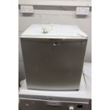 (2530) Counter top Proline fridge