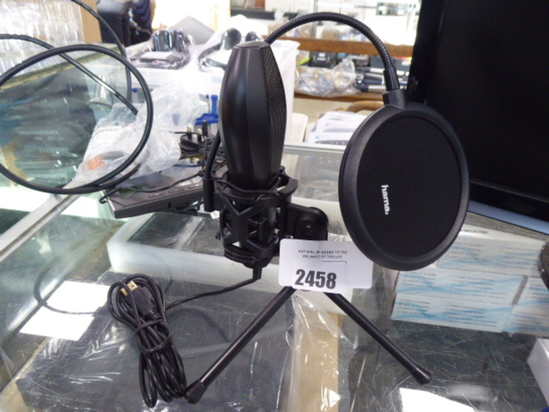 Hama USB microphone with cover and stand - Image 2 of 3