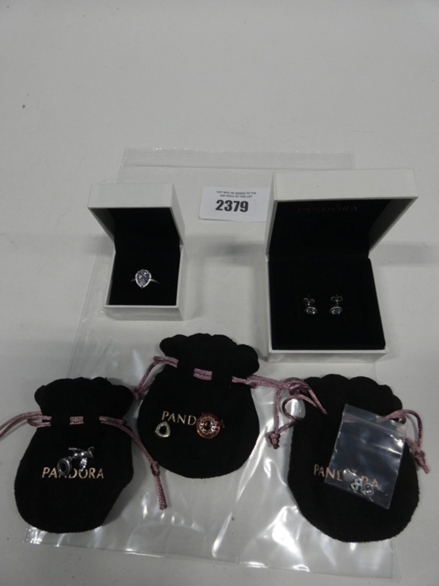 Consignment of Pandora jewellery; ring, earring and charms