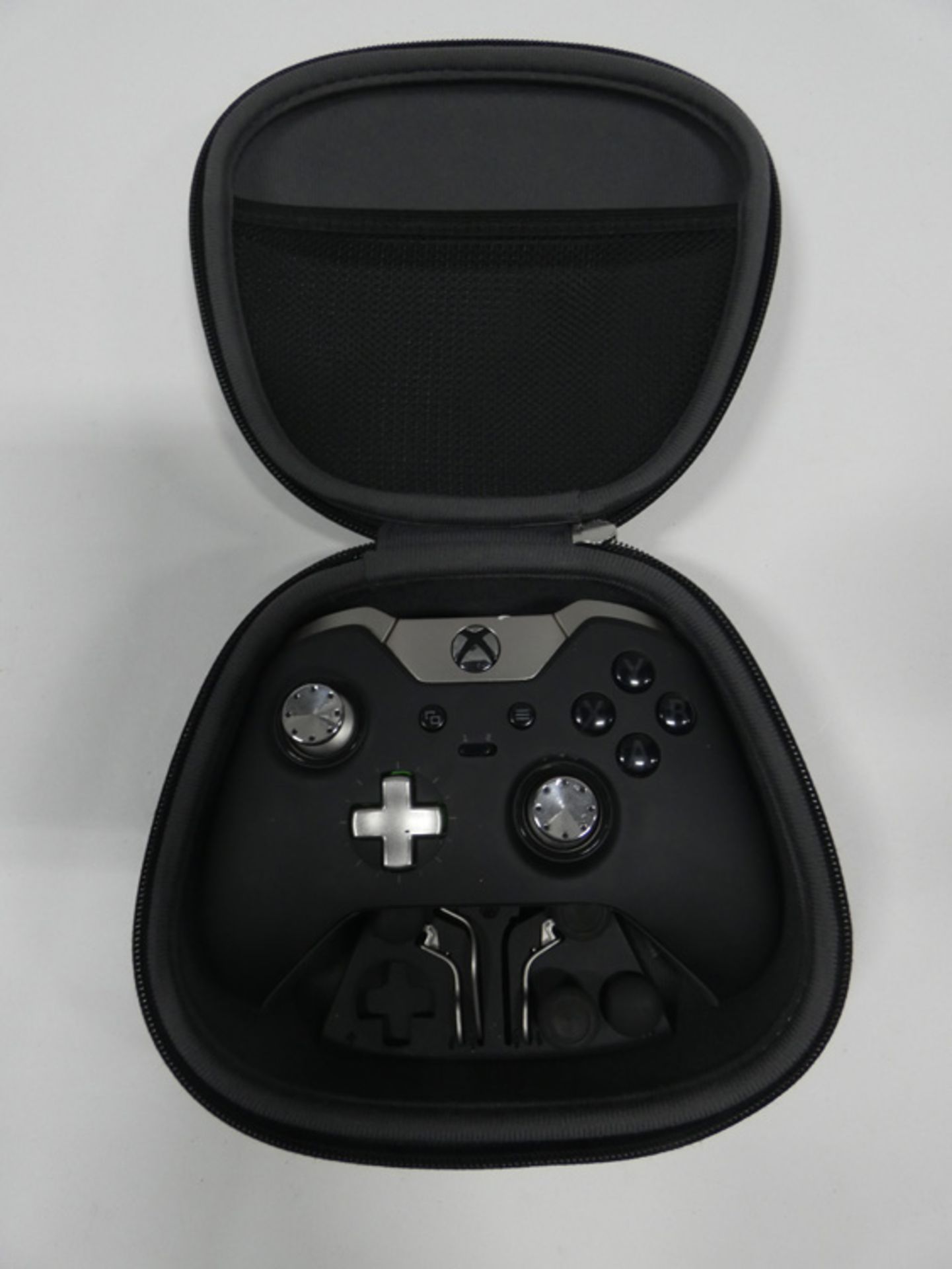 Xbox One elite wireless controller