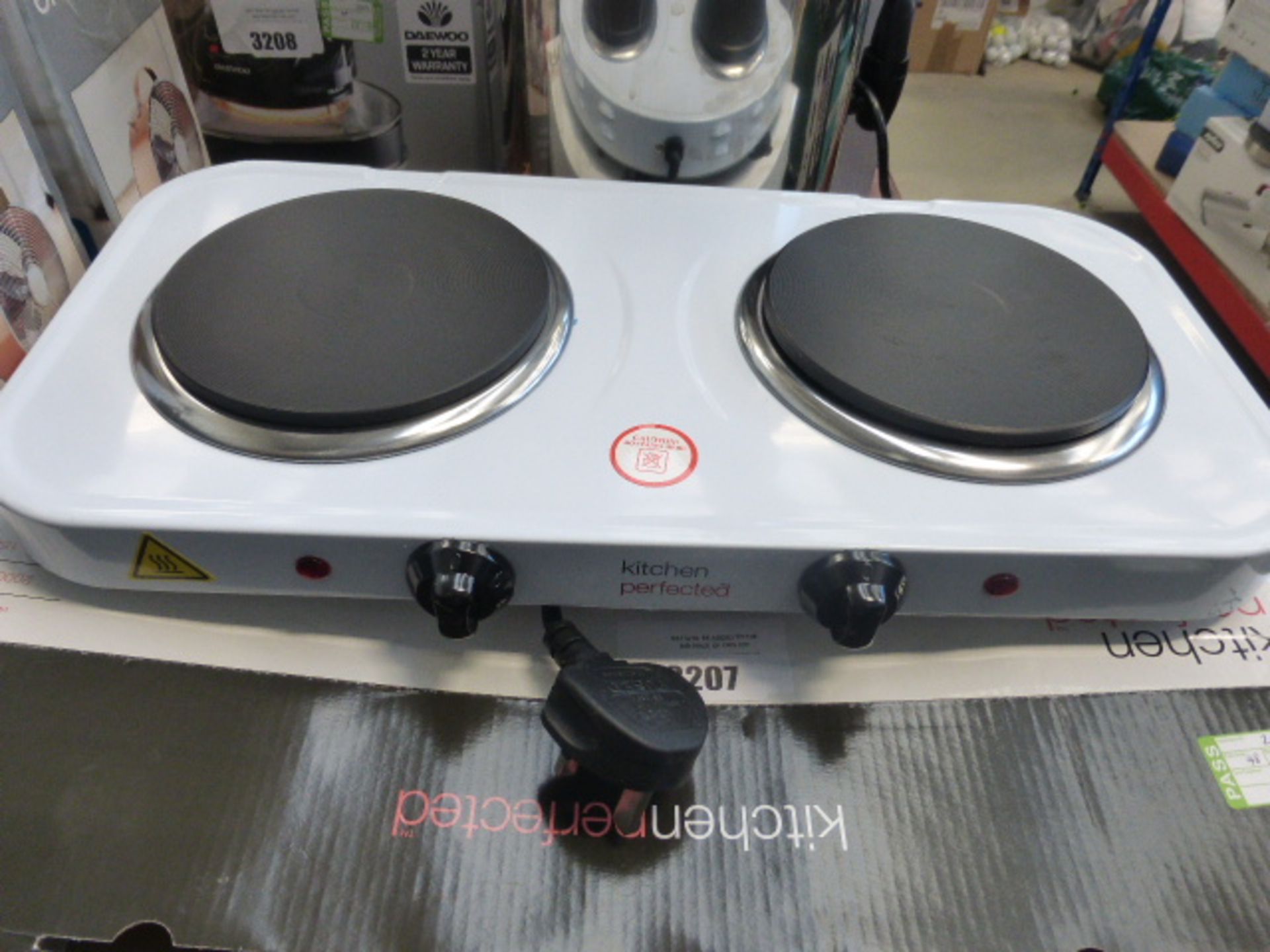 2 boxed double hot plates - Image 2 of 2