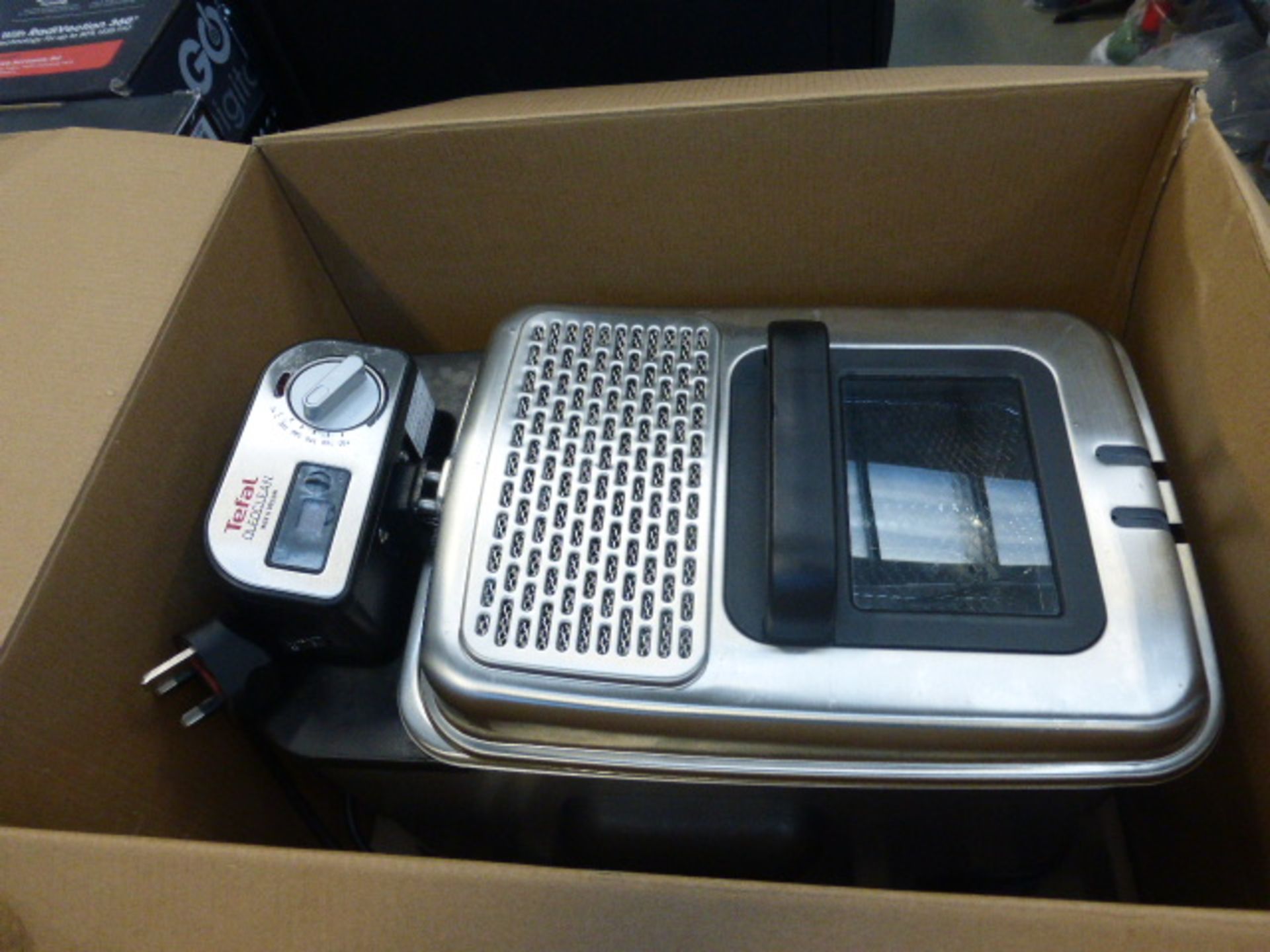 Boxed Tefal filter fryer - Image 2 of 2