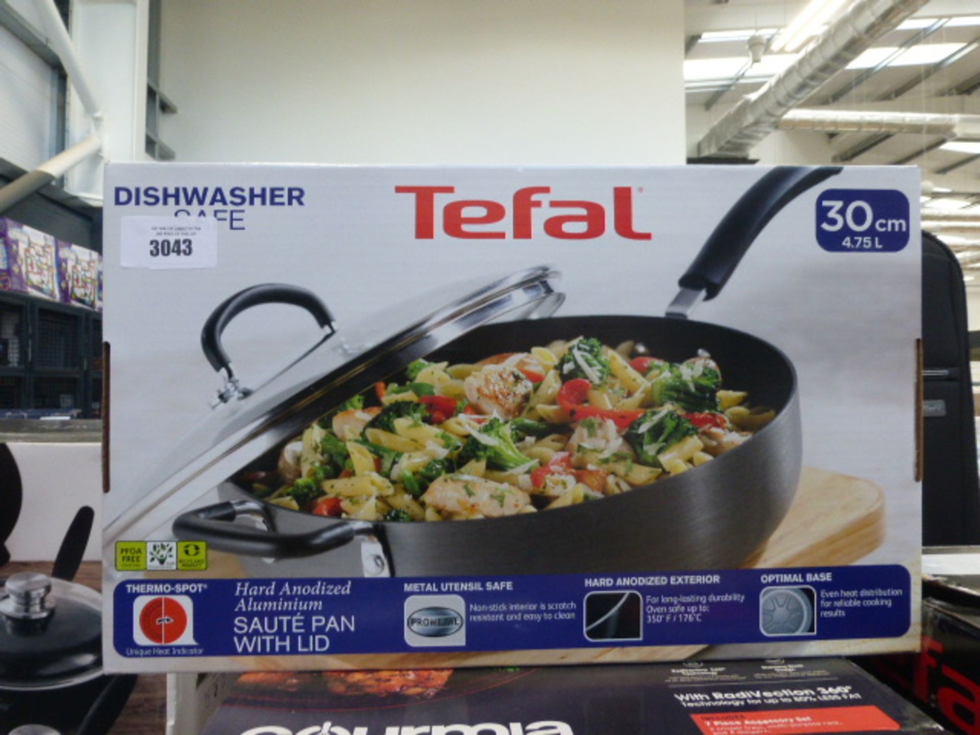 Boxed Tefal saute pan