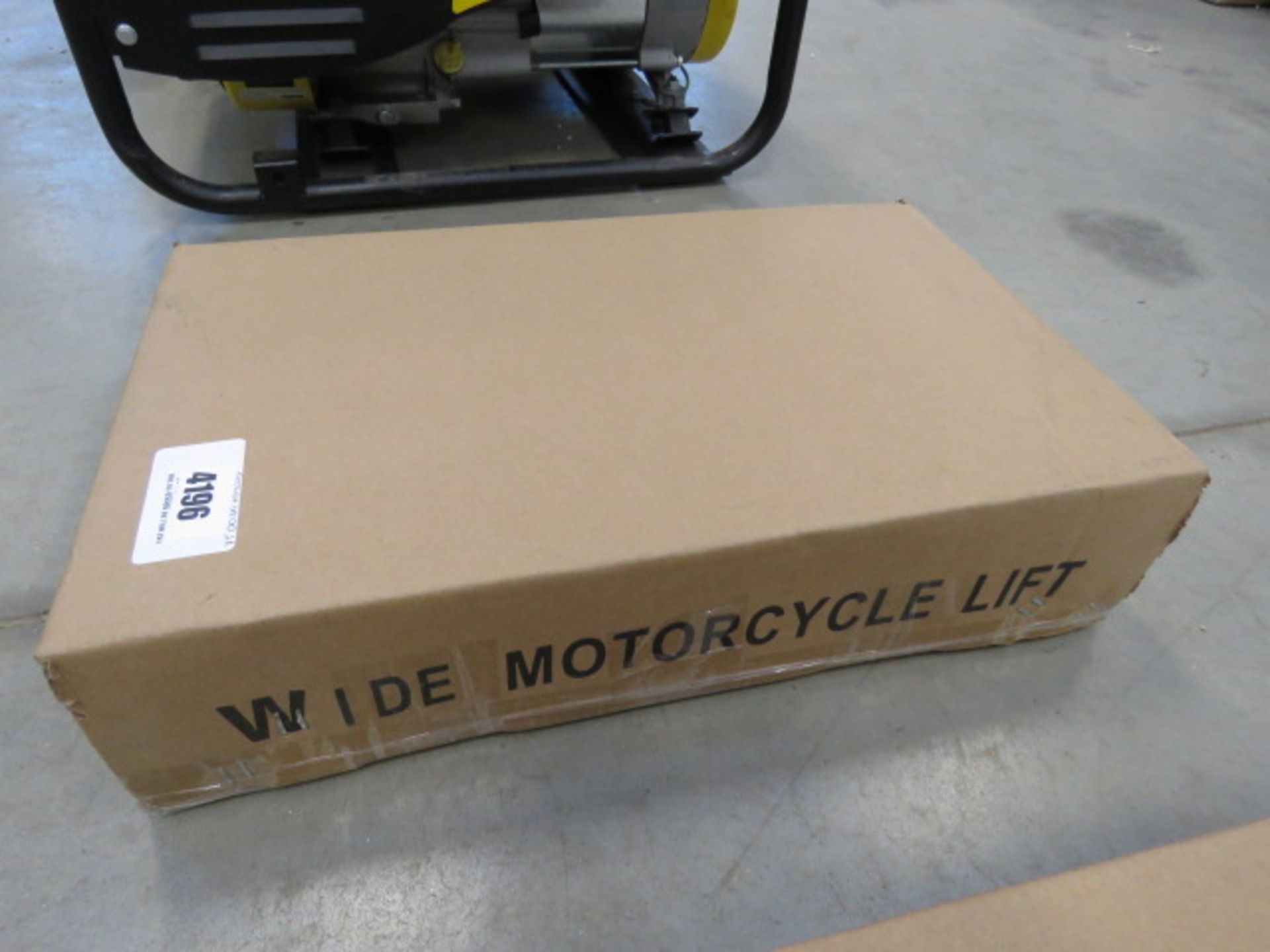 Wide boxed motorcycle lift
