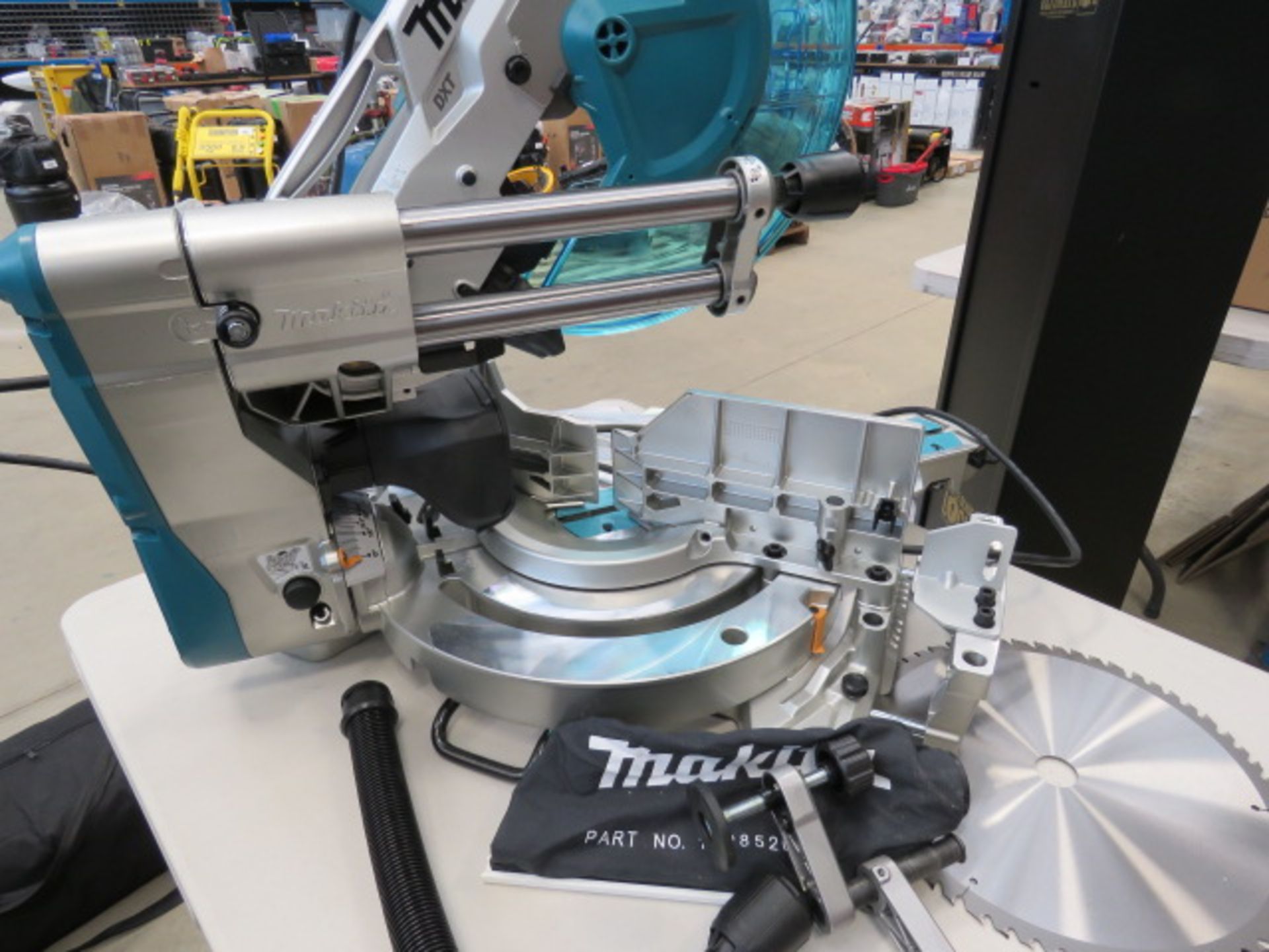 4150 Makita DXT 305mm slide compound mitre saw with box (cracked handle) - Image 8 of 8