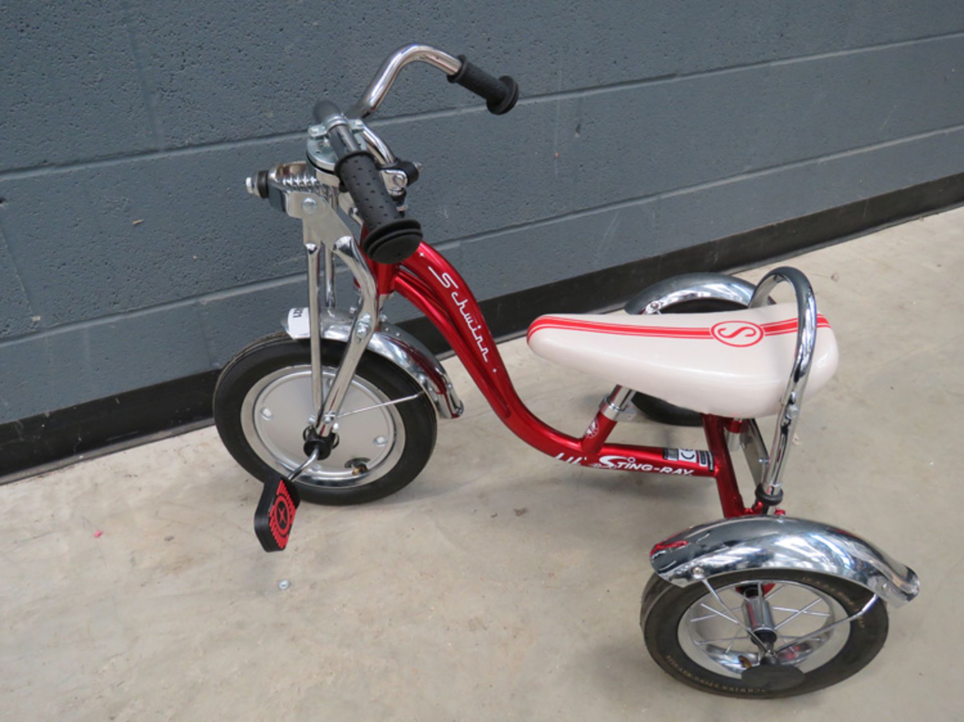 Schwinn Stingray childs tricycle